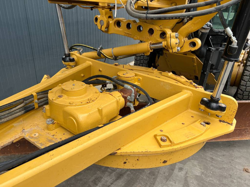 Grader Cat 140M2 AWD: picture 9