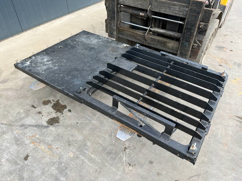 Cab and interior for Construction machinery Cat 313E / 320F / 323E / 325F / 329E / 330F / 336E / 3: picture 10