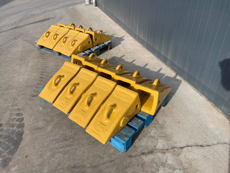 Cat 365 / 374 / 385 / 390 Tips - Bucket for Construction machinery: picture 2 Cat 365 / 374 / 385 / 390 Tips - Bucket for Construction machinery: picture 2