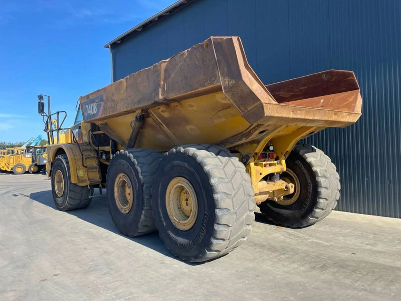 Cat 740B - Articulated dumper: picture 2 Cat 740B - Articulated dumper: picture 2