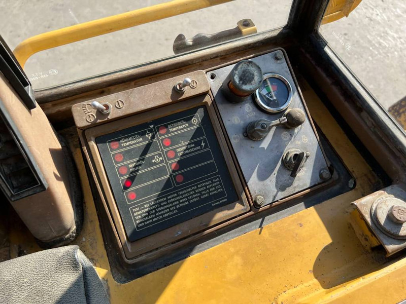 Crawler loader Cat 953 - Ripper: picture 19