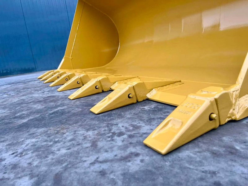 Cat 962M incl. teeth - Bucket for Construction machinery: picture 4 Cat 962M incl. teeth - Bucket for Construction machinery: picture 4
