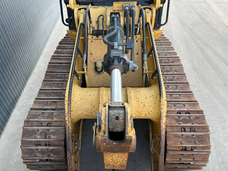Crawler loader Cat 963D: picture 11