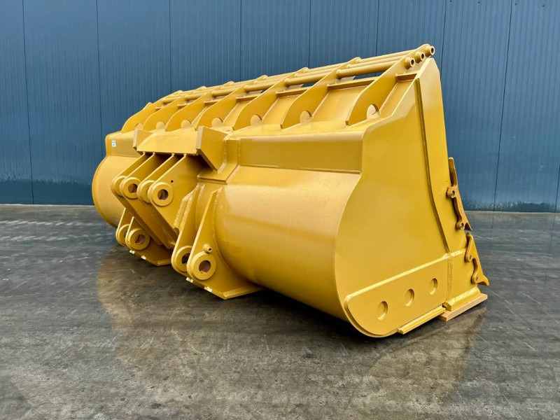 Cat 980K incl. cutting edge + side protectors - Bucket for Construction machinery: picture 2 Cat 980K incl. cutting edge + side protectors - Bucket for Construction machinery: picture 2