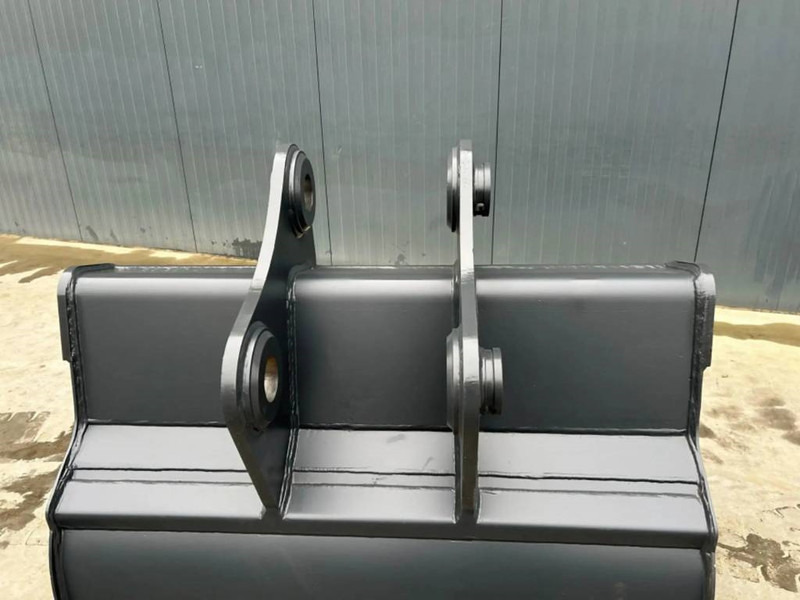 Hitachi ZX220 - 1.40m - Bucket for Construction machinery: picture 5 Hitachi ZX220 - 1.40m - Bucket for Construction machinery: picture 5