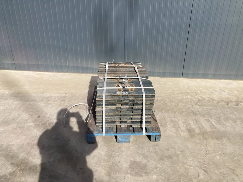 Komatsu PC150 / PC160 / PC180 / PC210 / PC240 3 Grouser 60 - Frame/ Chassis for Construction machinery: picture 3 Komatsu PC150 / PC160 / PC180 / PC210 / PC240 3 Grouser 60 - Frame/ Chassis for Construction machinery: picture 3