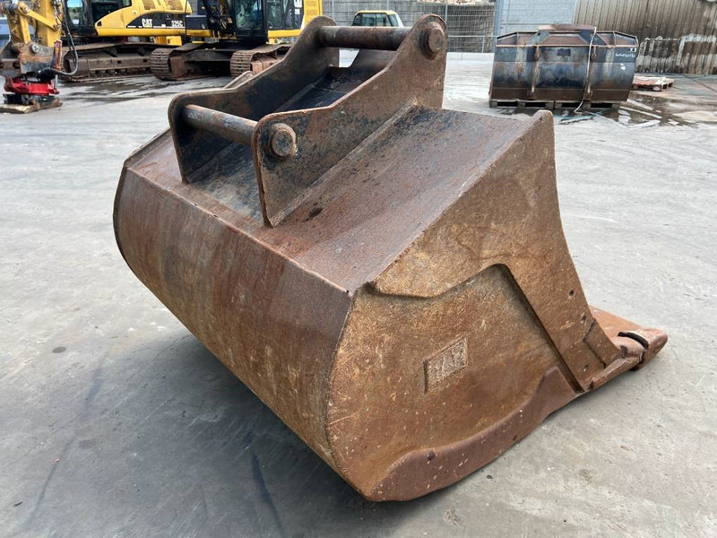 OilQuick OQ80 - Bucket for Construction machinery: picture 4 OilQuick OQ80 - Bucket for Construction machinery: picture 4