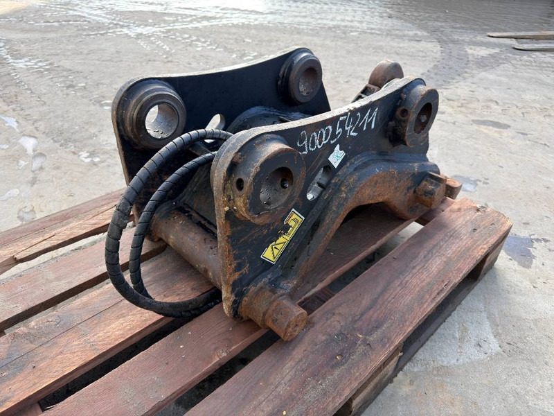 Verachtert CW20S - 312 / 311F / 313F / 315F - Quick coupler for Construction machinery: picture 4 Verachtert CW20S - 312 / 311F / 313F / 315F - Quick coupler for Construction machinery: picture 4