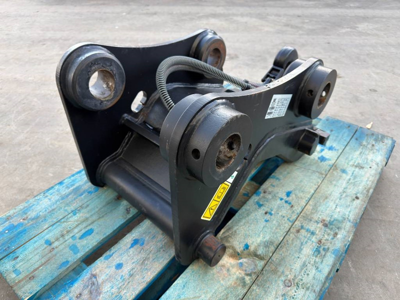 Verachtert CW20S - M312 / M314F / M315D / M315F / M316C / M3 - Quick coupler for Construction machinery: picture 5 Verachtert CW20S - M312 / M314F / M315D / M315F / M316C / M3 - Quick coupler for Construction machinery: picture 5