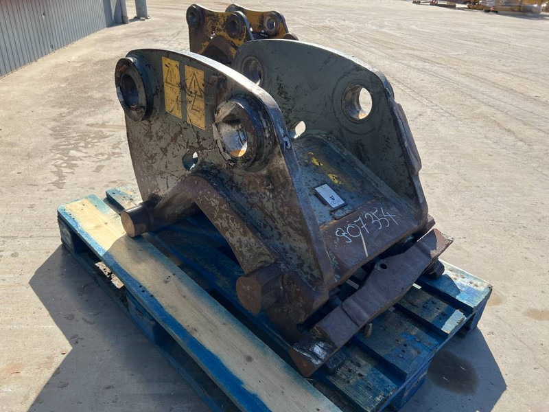 Verachtert CW45S - JS300 - Quick coupler for Construction machinery: picture 3 Verachtert CW45S - JS300 - Quick coupler for Construction machinery: picture 3