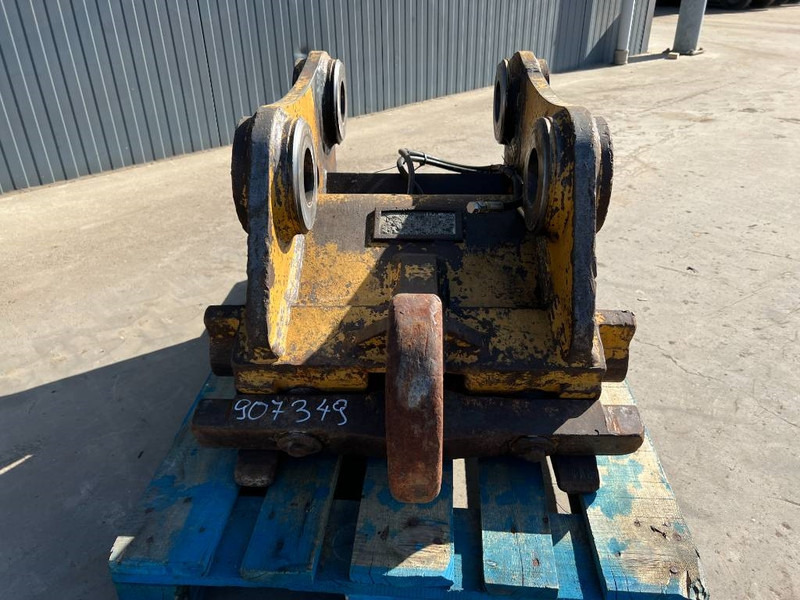 Volvo CW45S - 329E / 330F - Quick coupler for Construction machinery: picture 2 Volvo CW45S - 329E / 330F - Quick coupler for Construction machinery: picture 2