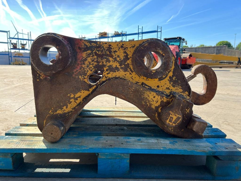 Volvo CW45S - 329E / 330F - Quick coupler for Construction machinery: picture 4 Volvo CW45S - 329E / 330F - Quick coupler for Construction machinery: picture 4