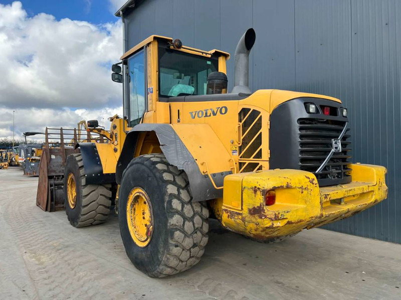 Volvo L120F - Wheel loader: picture 2 Volvo L120F - Wheel loader: picture 2