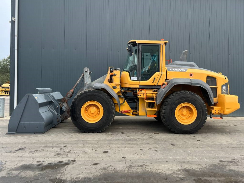 Volvo L120H - Wheel loader: picture 2 Volvo L120H - Wheel loader: picture 2