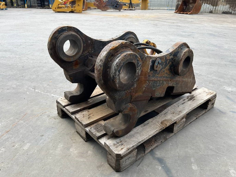 Volvo S3 / 352F - Quick coupler for Construction machinery: picture 5 Volvo S3 / 352F - Quick coupler for Construction machinery: picture 5