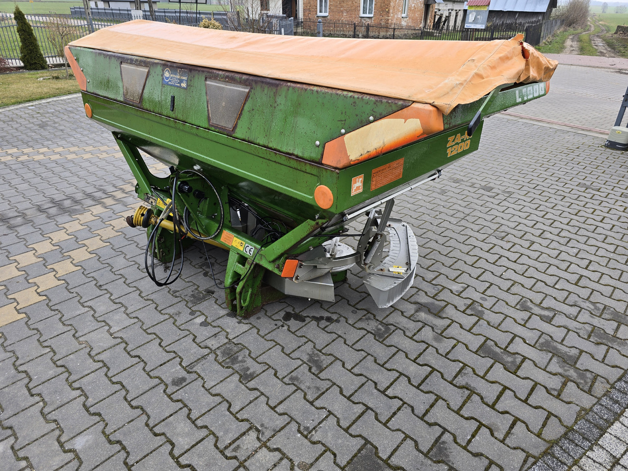 AMZONE ZA-M Novix ZA-M 1200 + nadstawka 1000 L - Fertilizer spreader: picture 2 AMZONE ZA-M Novix ZA-M 1200 + nadstawka 1000 L - Fertilizer spreader: picture 2