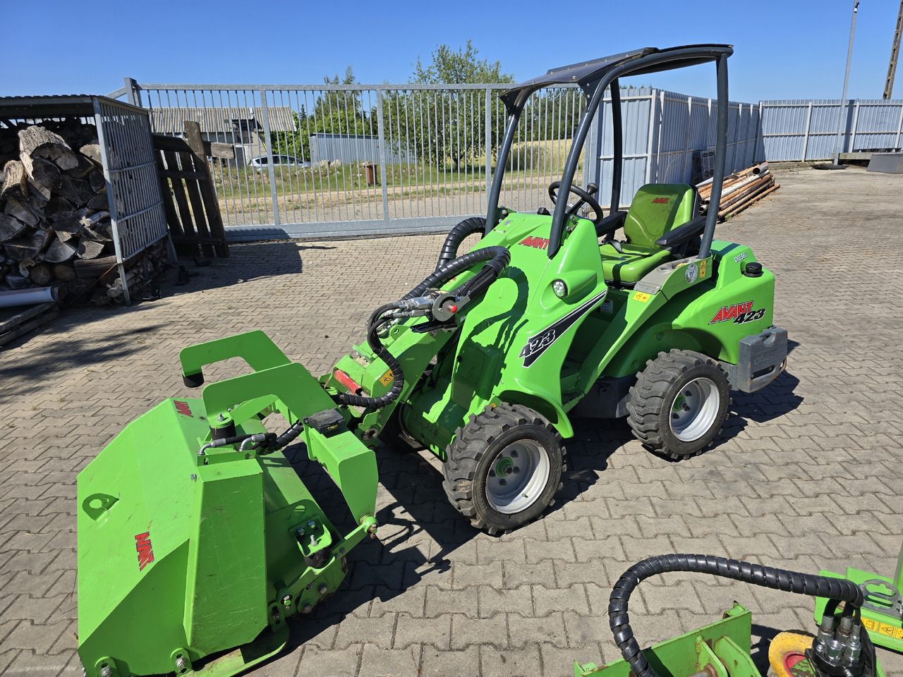 AVANT 423 - Skid steer loader: picture 1 AVANT 423 - Skid steer loader: picture 1