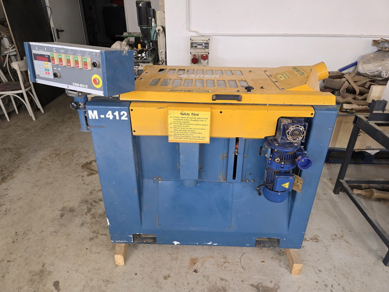 BAKER M-412 - Machine tool: picture 2 BAKER M-412 - Machine tool: picture 2