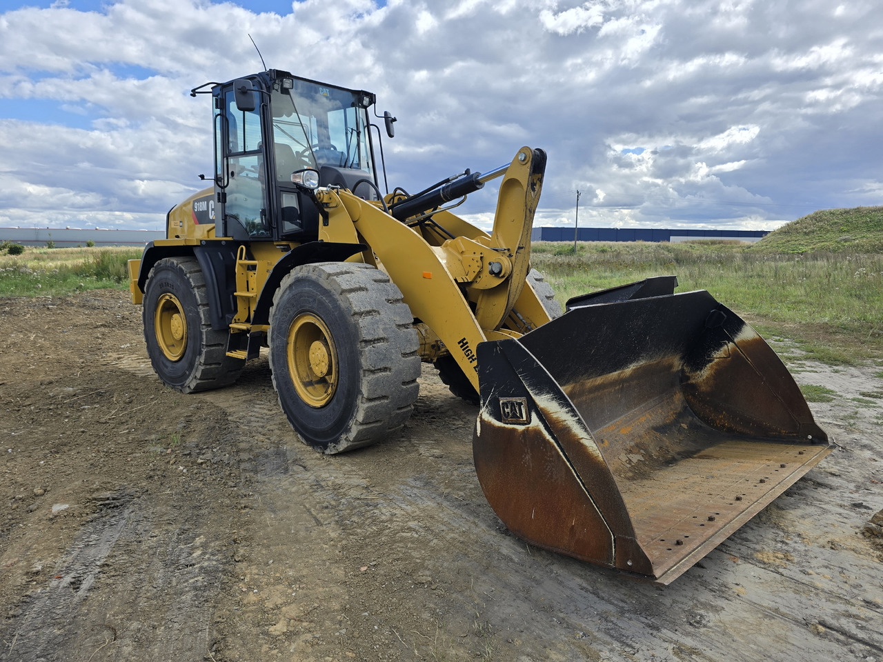 CATERPILLAR 918 M - Wheel loader: picture 2 CATERPILLAR 918 M - Wheel loader: picture 2