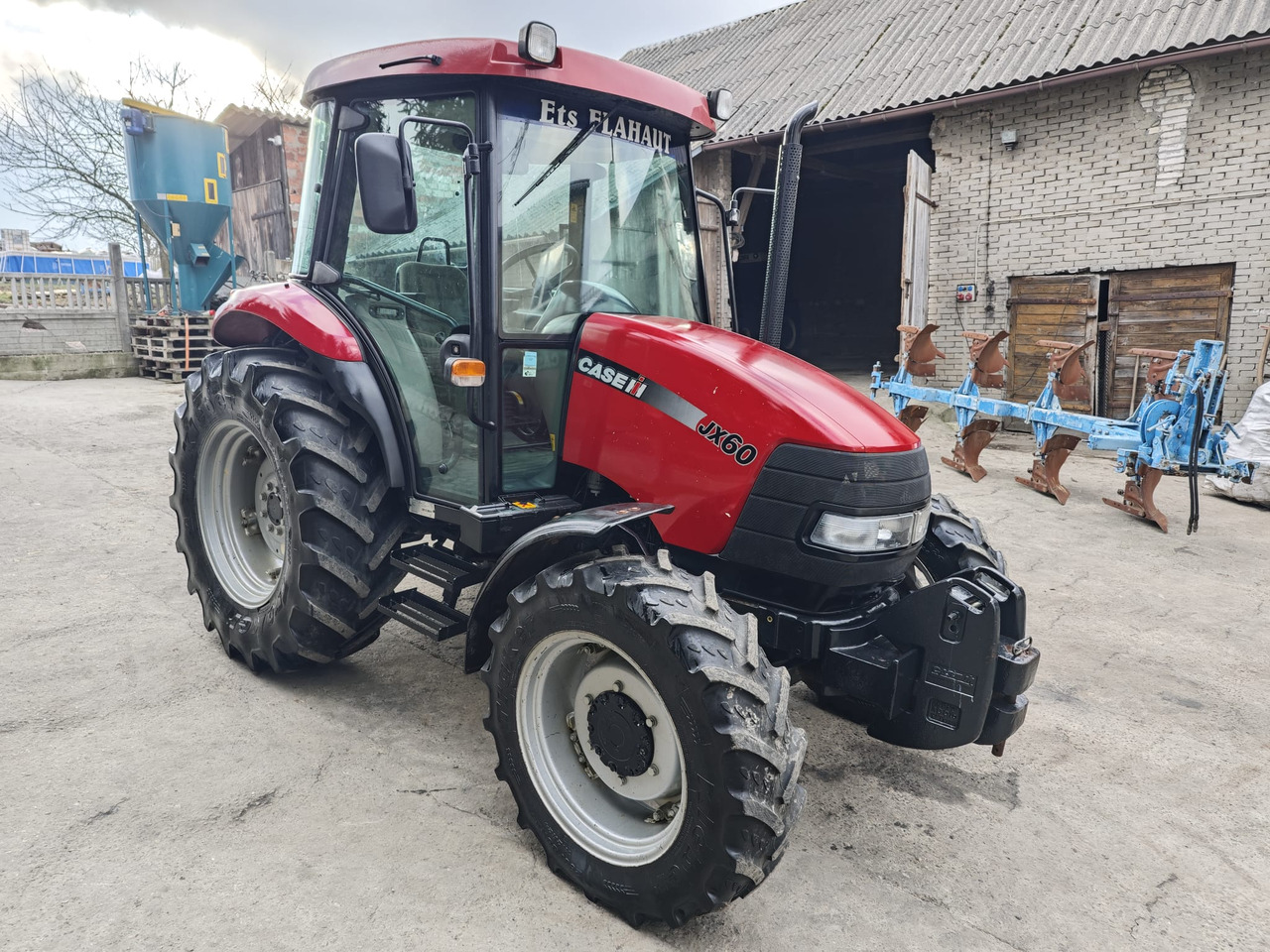 Ciągnik JX 60 - Farm tractor: picture 1 Ciągnik JX 60 - Farm tractor: picture 1