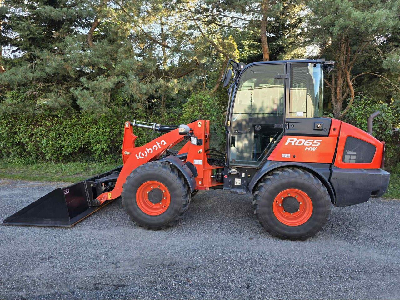 Kubota R065 HW - Compact loader: picture 2 Kubota R065 HW - Compact loader: picture 2