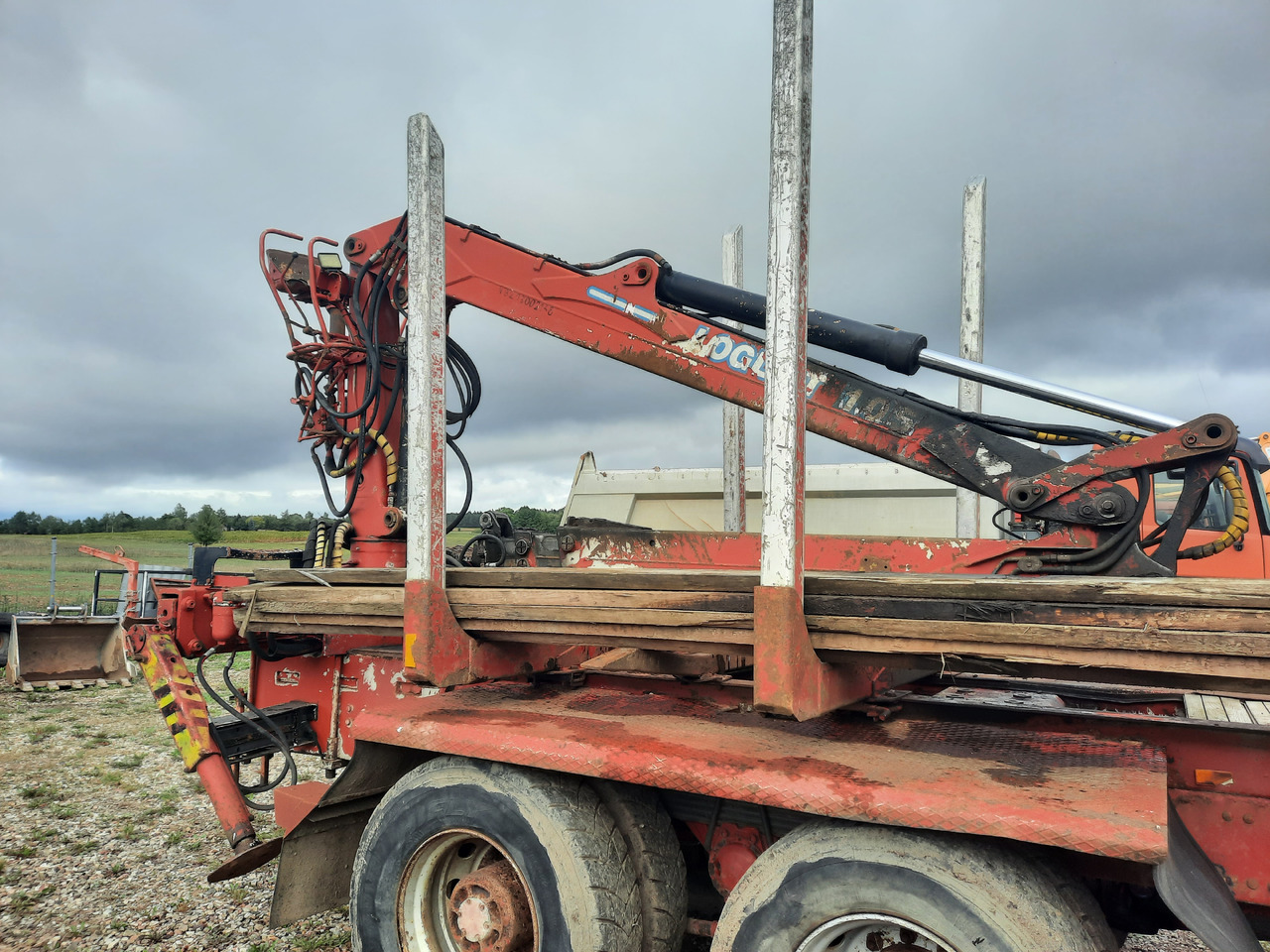 LOGLIFT F 105 S - Truck mounted crane: picture 5 LOGLIFT F 105 S - Truck mounted crane: picture 5