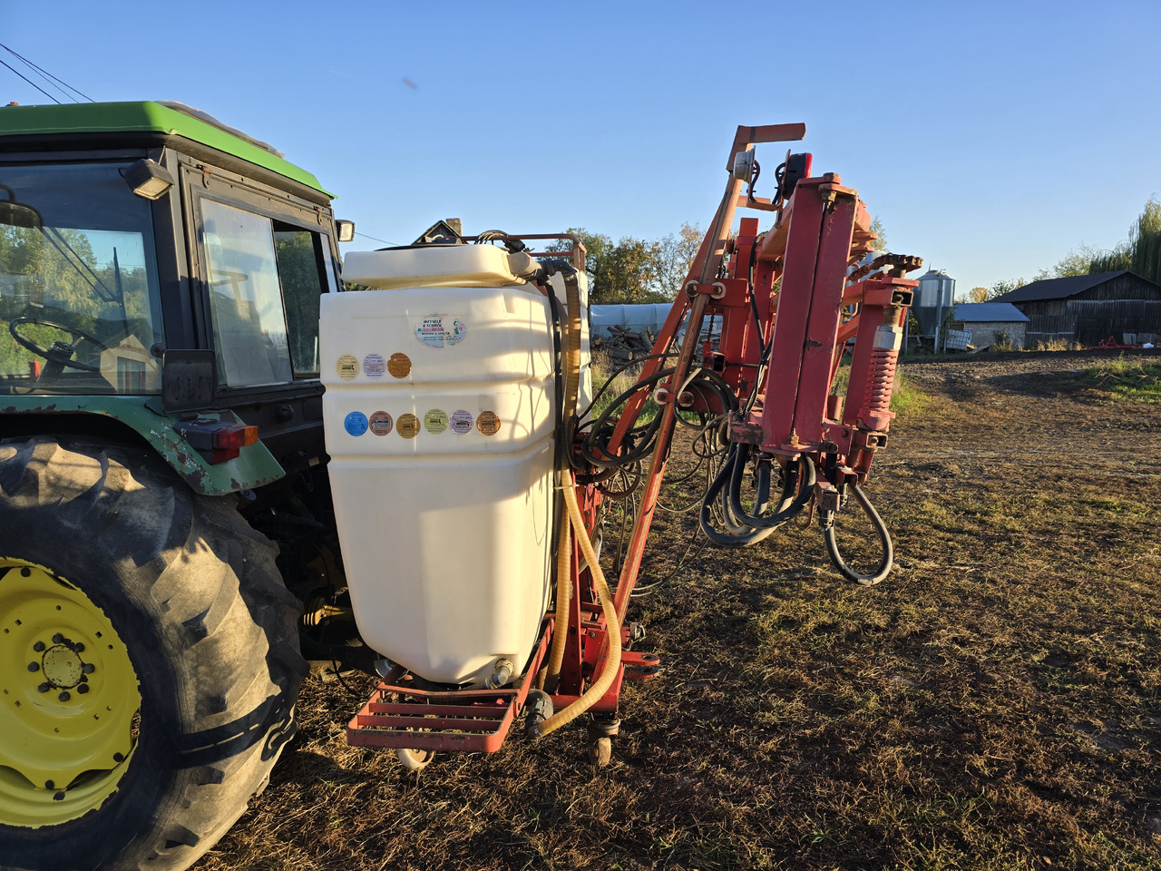 Opryskiwacz zawieszany 1000 l /12 m - Sprayer: picture 5 Opryskiwacz zawieszany 1000 l /12 m - Sprayer: picture 5
