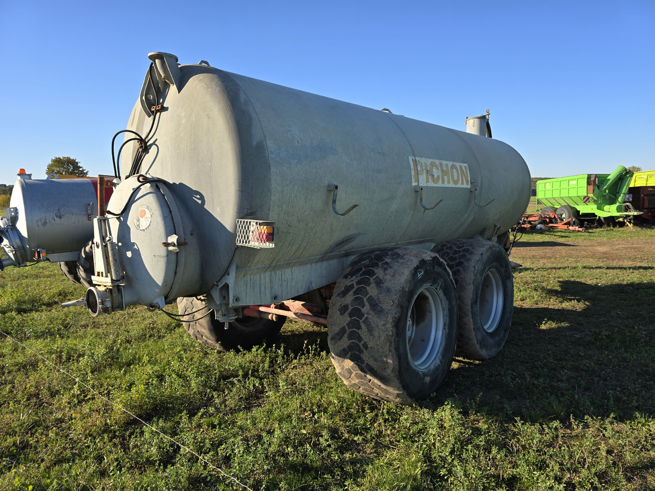 PICHON S.A. TL15 - Slurry tanker: picture 5 PICHON S.A. TL15 - Slurry tanker: picture 5