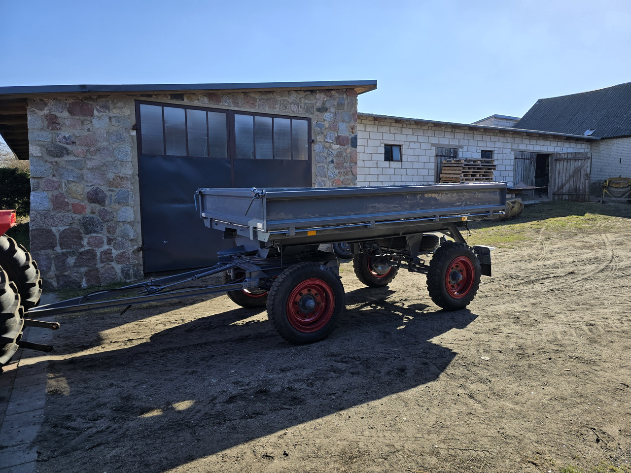 Przyczepa wywrotka - Farm tipping trailer/ Dumper: picture 4 Przyczepa wywrotka - Farm tipping trailer/ Dumper: picture 4