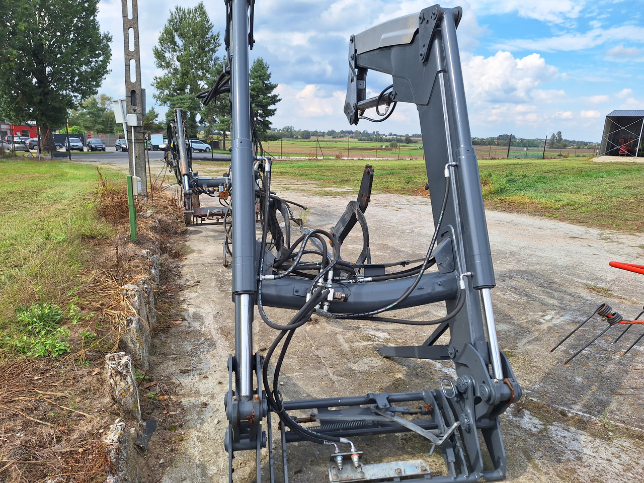 Quicke Q55 - Front loader for tractor: picture 1 Quicke Q55 - Front loader for tractor: picture 1