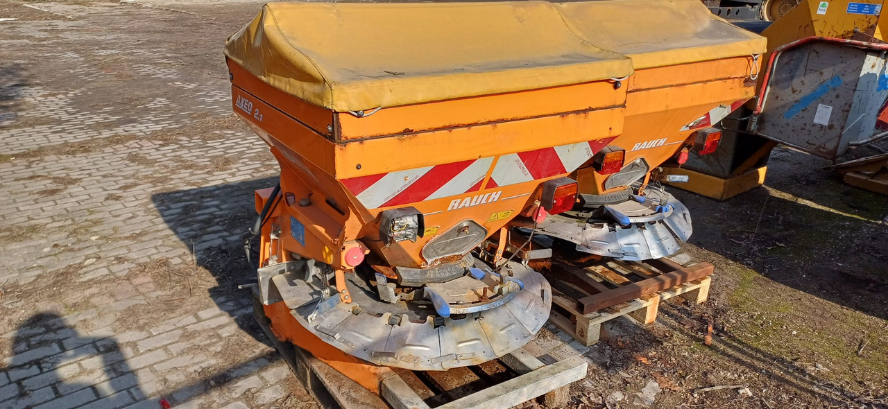 RAUCH AXEO 2.1 - Sand/ Salt spreader: picture 1 RAUCH AXEO 2.1 - Sand/ Salt spreader: picture 1