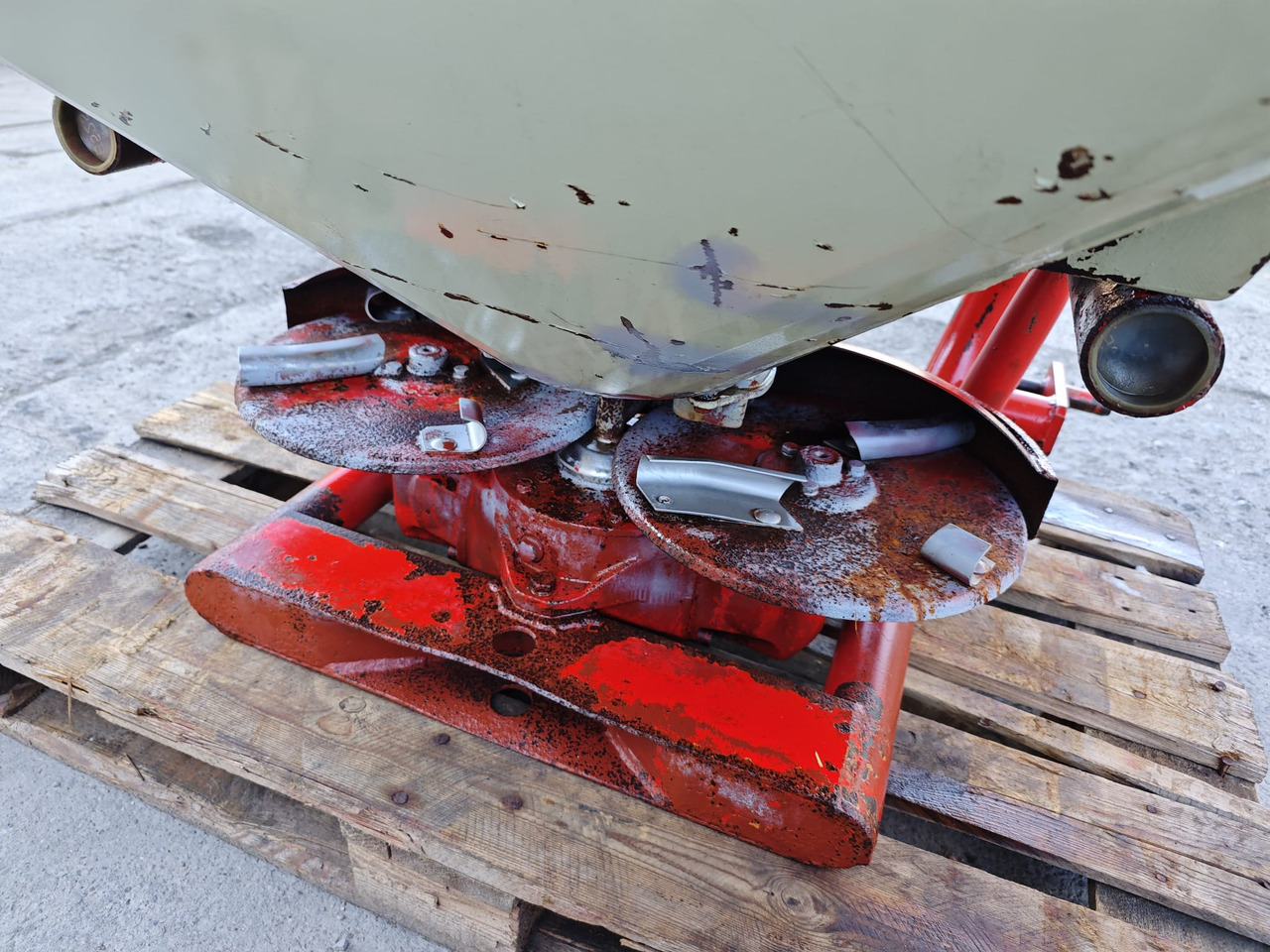 RAUCH Komet 450 L - Fertilizer spreader: picture 4 RAUCH Komet 450 L - Fertilizer spreader: picture 4