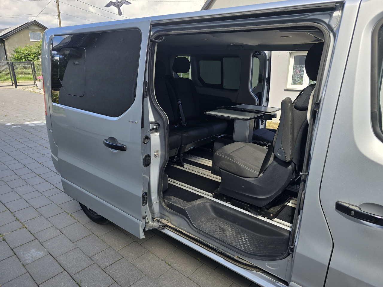 RENAULT Trafic SPACECLASS Premium - Passenger van: picture 2 RENAULT Trafic SPACECLASS Premium - Passenger van: picture 2