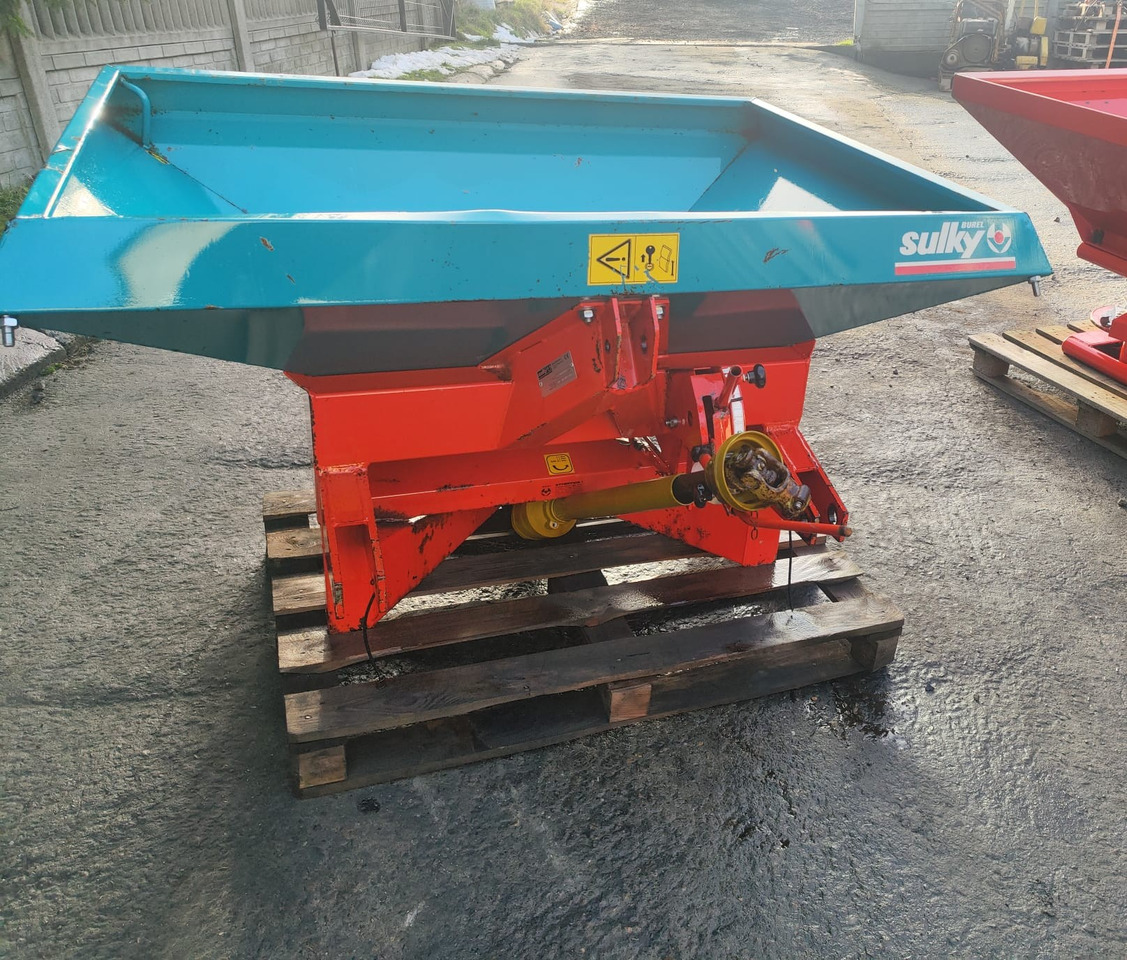 SULKY R600 - Fertilizer spreader: picture 1 SULKY R600 - Fertilizer spreader: picture 1