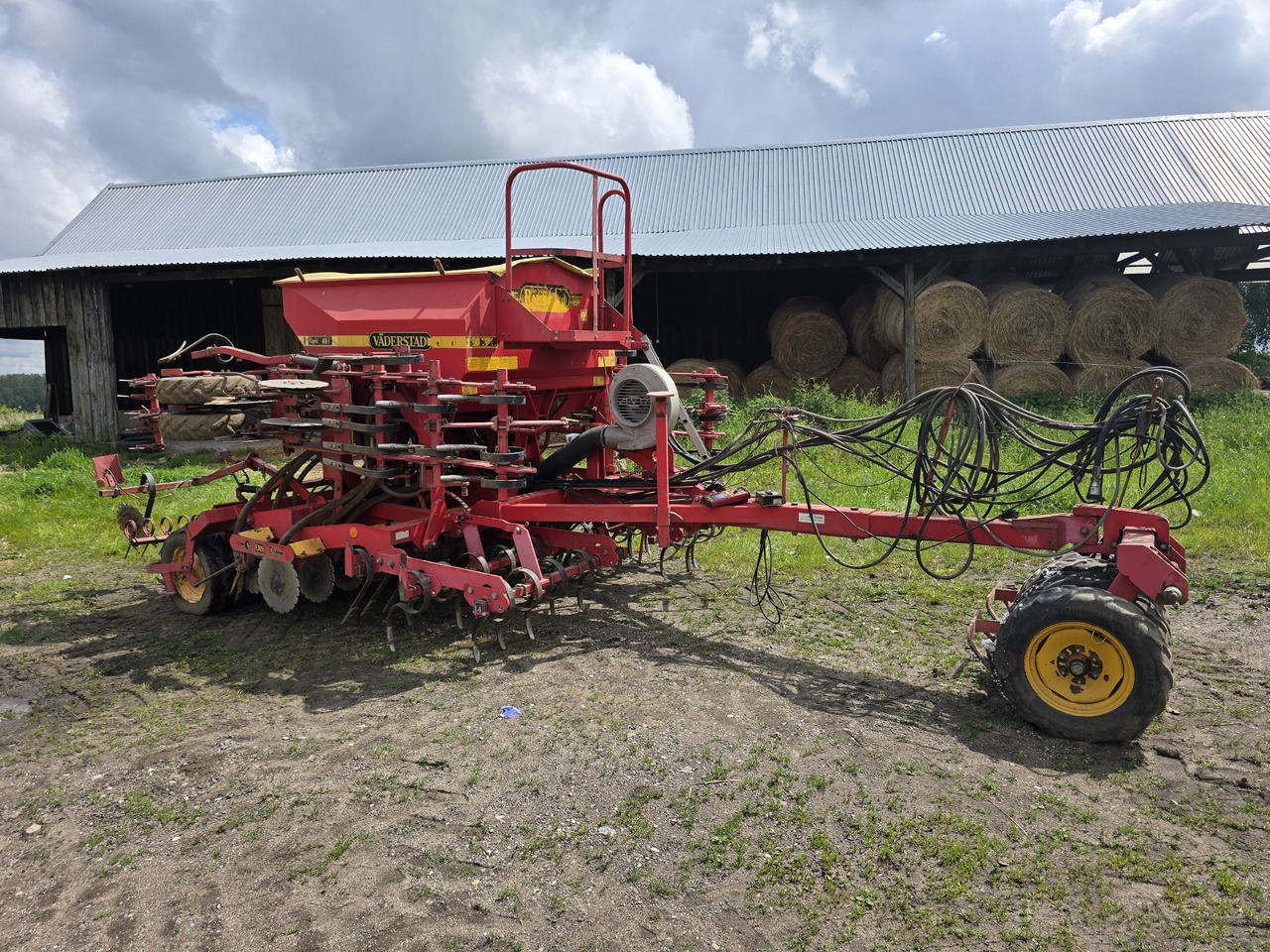Väderstad RAPID 400 F - Sowing equipment: picture 2 Väderstad RAPID 400 F - Sowing equipment: picture 2