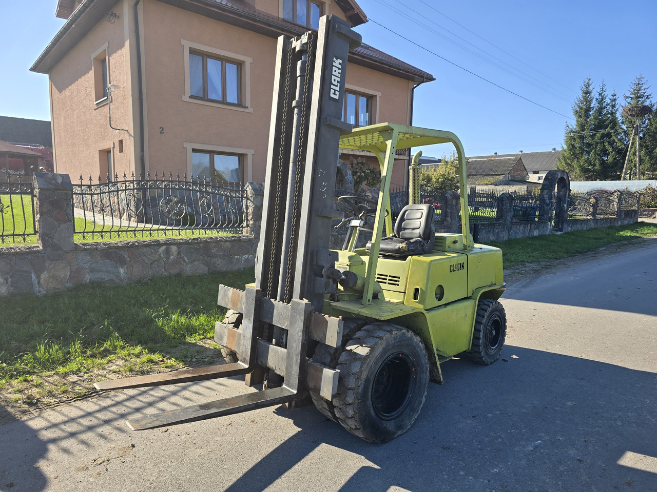 Clark C500 Y70D - Diesel forklift: picture 2 Clark C500 Y70D - Diesel forklift: picture 2