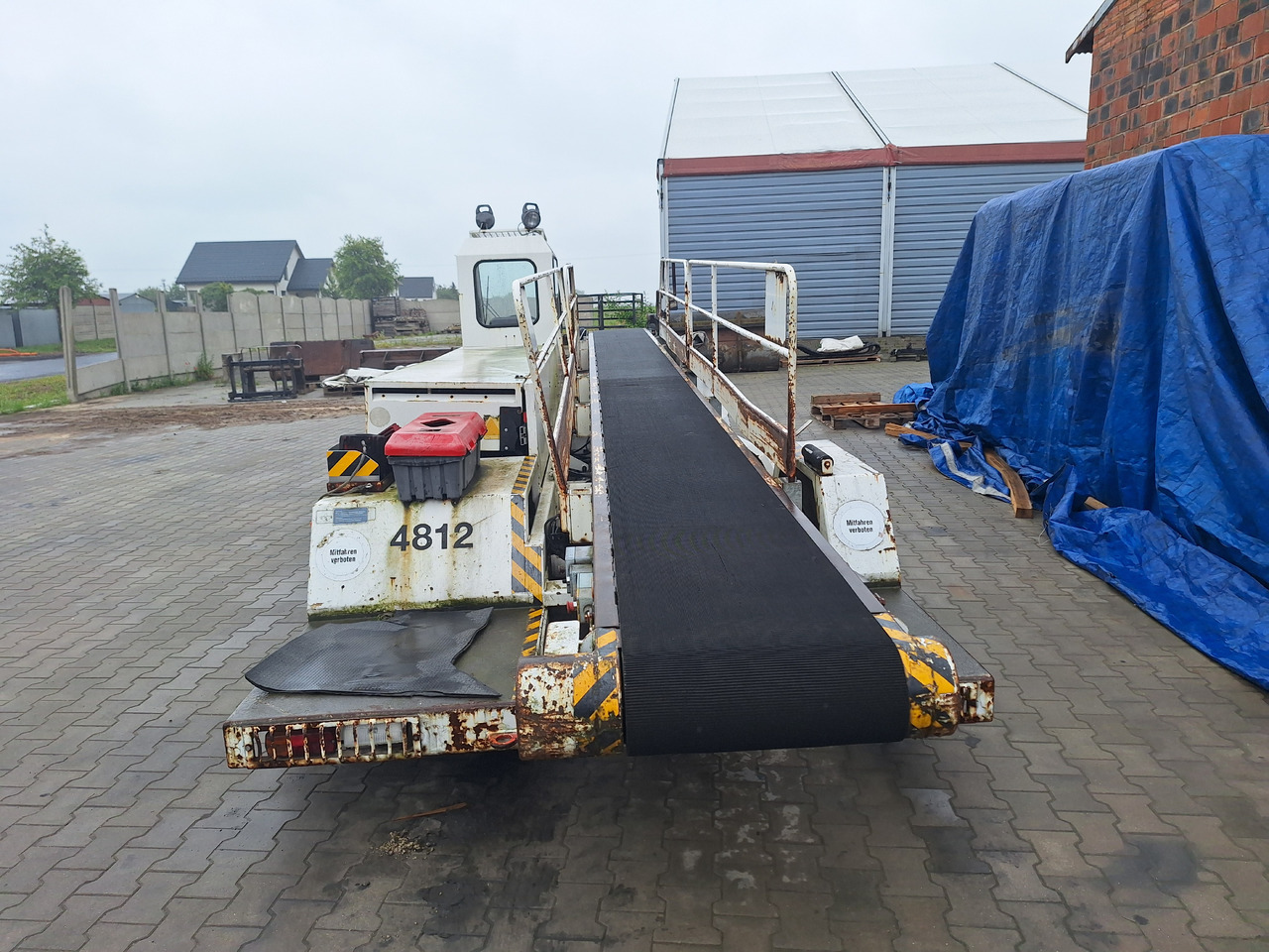 Belt loader inna MEF9: picture 1