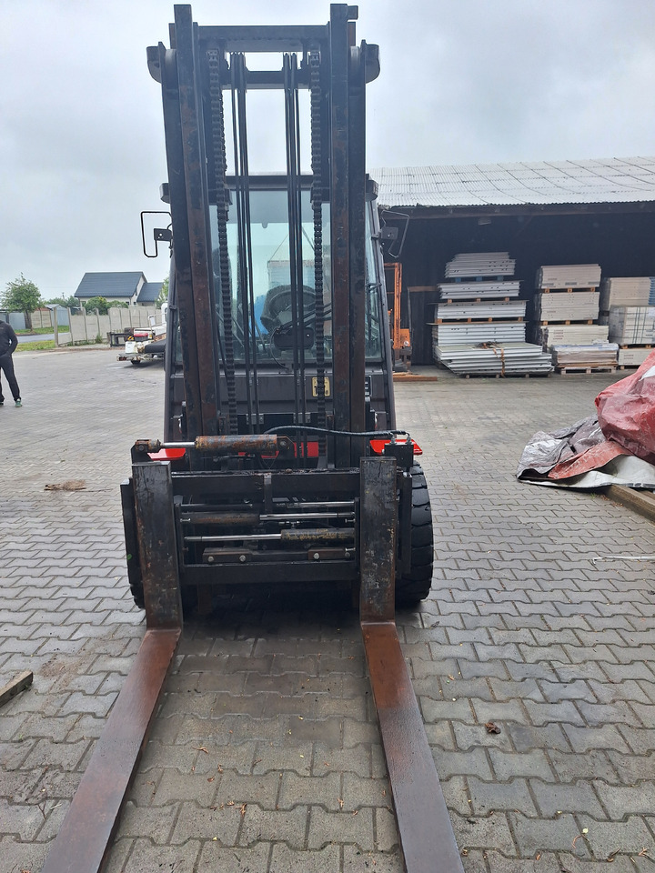 Manitou MI50D - Diesel forklift: picture 2 Manitou MI50D - Diesel forklift: picture 2
