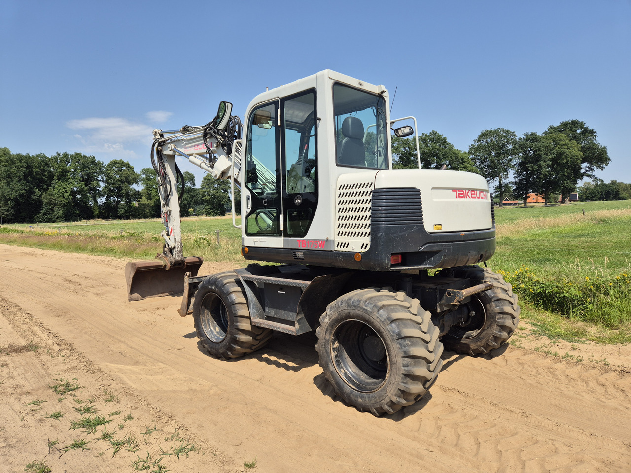 Tackeuchi TB 175 W - Wheel excavator: picture 3 Tackeuchi TB 175 W - Wheel excavator: picture 3