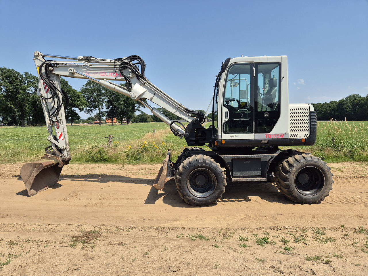 Tackeuchi TB 175 W - Wheel excavator: picture 1 Tackeuchi TB 175 W - Wheel excavator: picture 1
