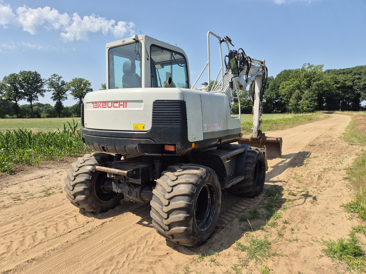 Tackeuchi TB 175 W - Wheel excavator: picture 4 Tackeuchi TB 175 W - Wheel excavator: picture 4