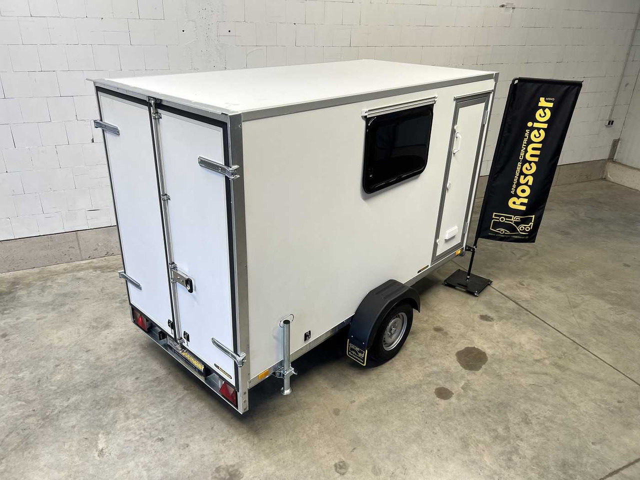 BLYSS F1330HD Seitentür,Fenster Kofferanhänger - Closed box trailer: picture 5 BLYSS F1330HD Seitentür,Fenster Kofferanhänger - Closed box trailer: picture 5