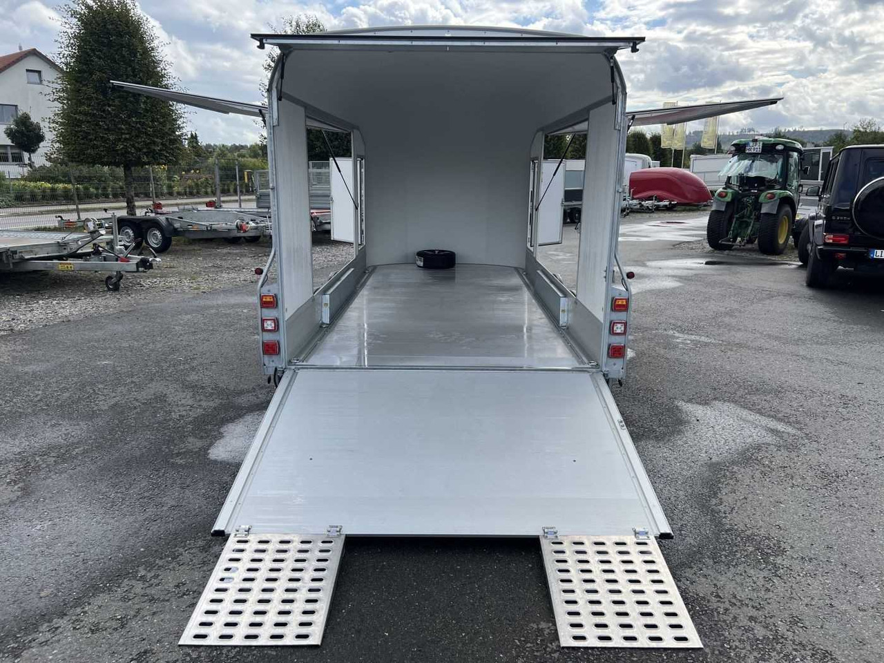 Autotransporter trailer CHEVAL LIBERTE DEBON C1000 Roadster ALF Autotransporter geschlossen: picture 16 Autotransporter trailer CHEVAL LIBERTE DEBON C1000 Roadster ALF Autotransporter geschlossen: picture 16