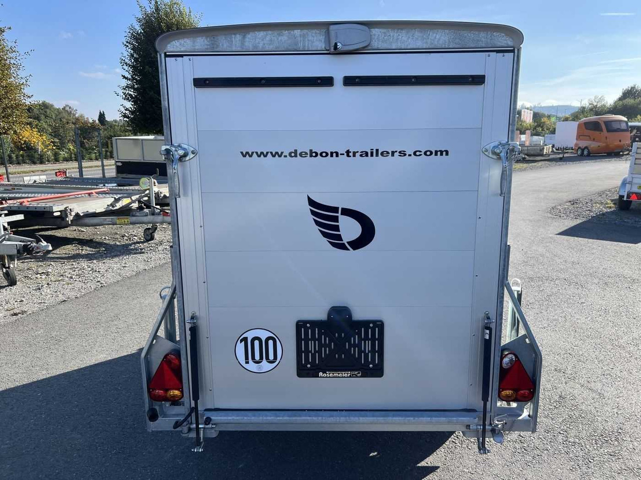 CHEVAL LIBERTE DEBON C255 Seitentür Kofferanhänger - Closed box trailer: picture 4 CHEVAL LIBERTE DEBON C255 Seitentür Kofferanhänger - Closed box trailer: picture 4