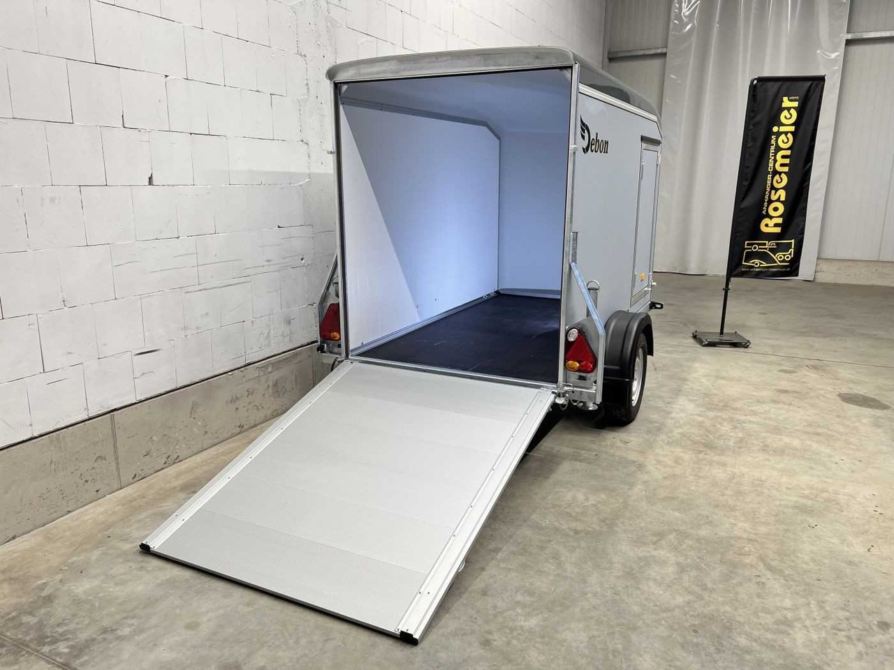 CHEVAL LIBERTE DEBON C255 Seitentür ungebremst Kofferanhänger - Closed box trailer: picture 4 CHEVAL LIBERTE DEBON C255 Seitentür ungebremst Kofferanhänger - Closed box trailer: picture 4