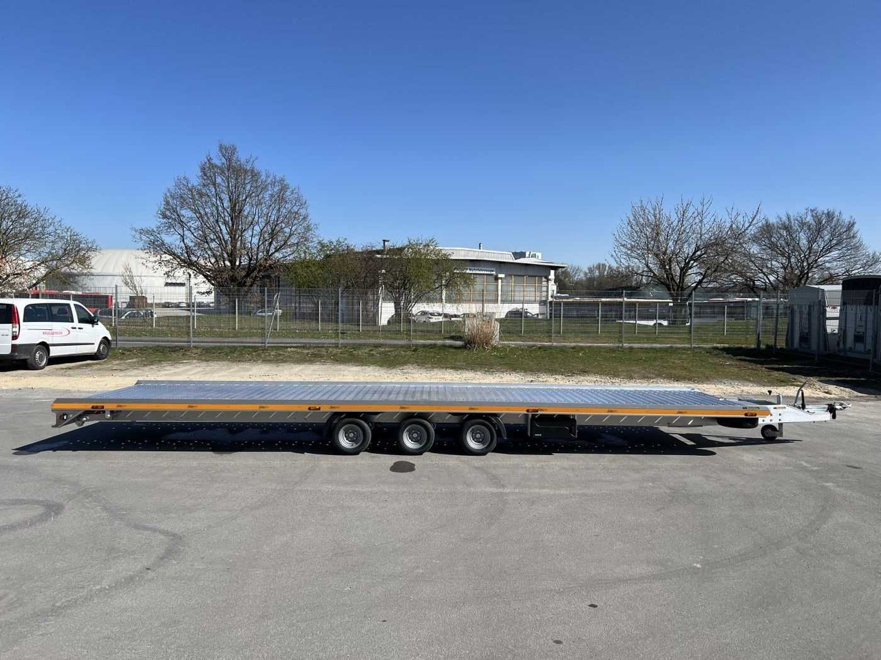 GROMEX L3-3500-8.42 Autotransporter - Autotransporter trailer: picture 2 GROMEX L3-3500-8.42 Autotransporter - Autotransporter trailer: picture 2
