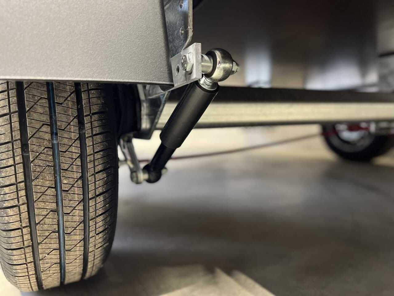 New Closed box trailer UNSINN UKU 421719-26-14 Rampe Tür Fen Kofferanhänger: picture 13 New Closed box trailer UNSINN UKU 421719-26-14 Rampe Tür Fen Kofferanhänger: picture 13