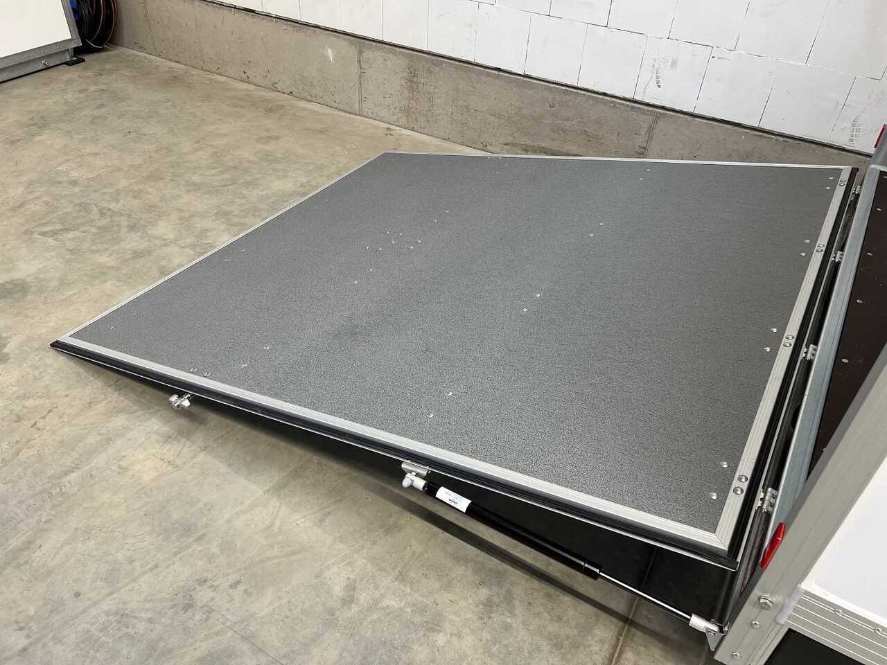 New Closed box trailer UNSINN UKU 421719-26-14 Rampe Tür Fen Kofferanhänger: picture 23 New Closed box trailer UNSINN UKU 421719-26-14 Rampe Tür Fen Kofferanhänger: picture 23