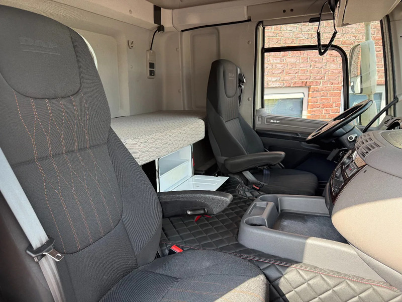 DAF CF 410 CF410 4X2 Spacecab / Alcoa / Skirts / Low KM / Holland Truck!!!!!!! - Tractor unit: picture 4 DAF CF 410 CF410 4X2 Spacecab / Alcoa / Skirts / Low KM / Holland Truck!!!!!!! - Tractor unit: picture 4