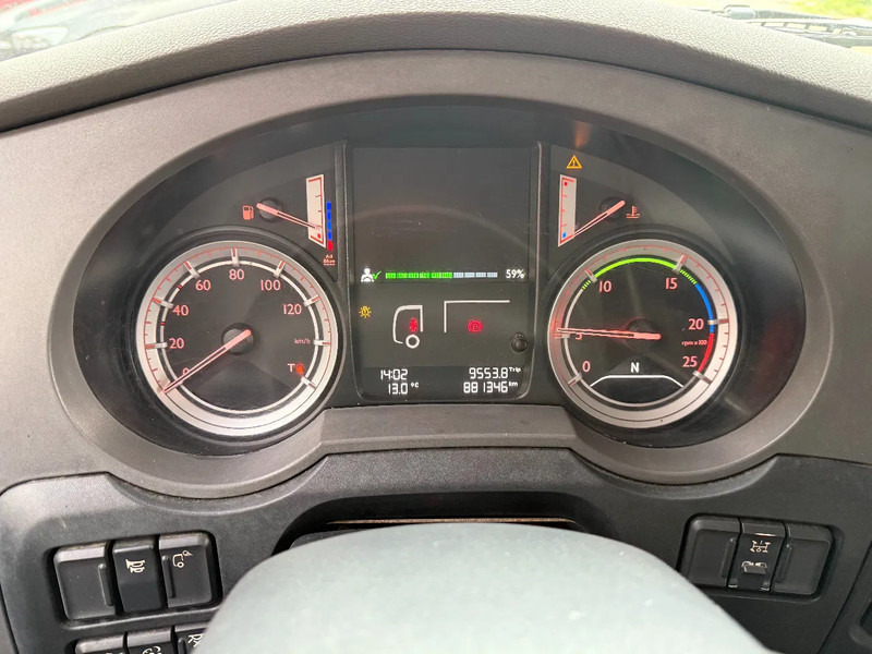 DAF XF XF460 4X2 - Tractor unit: picture 4 DAF XF XF460 4X2 - Tractor unit: picture 4